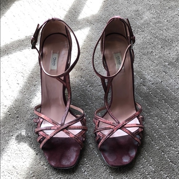 Prada heels 38 - Picture 1 of 5